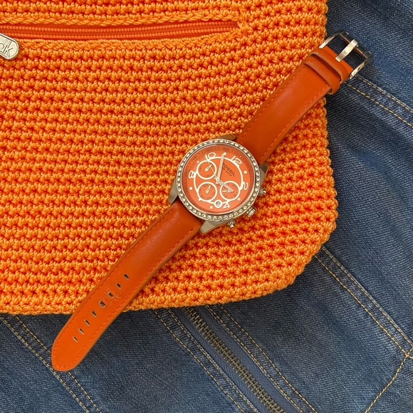 FOSSIL Ladies Watch, Crystal Bezel, Leather Band in Tangerine - Picture 1 of 15